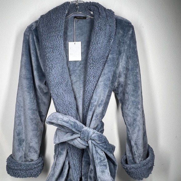 Natori Soft Plush Sherpa Robe Blue M NWT - Picture 4 of 9